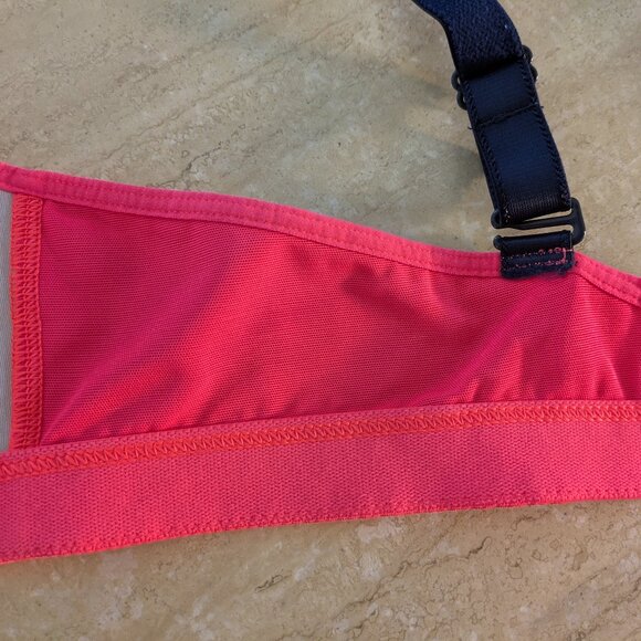 Lulu Ta Ta Tamer 36C sports bra - Picture 6 of 10